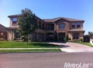 981 N Canyon Dr, Modesto, CA