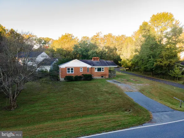 16730 Cashell Rd, Rockville, MD 20853