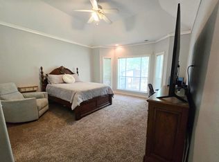 8943 Forest Lake Dr, Montgomery, TX 77316