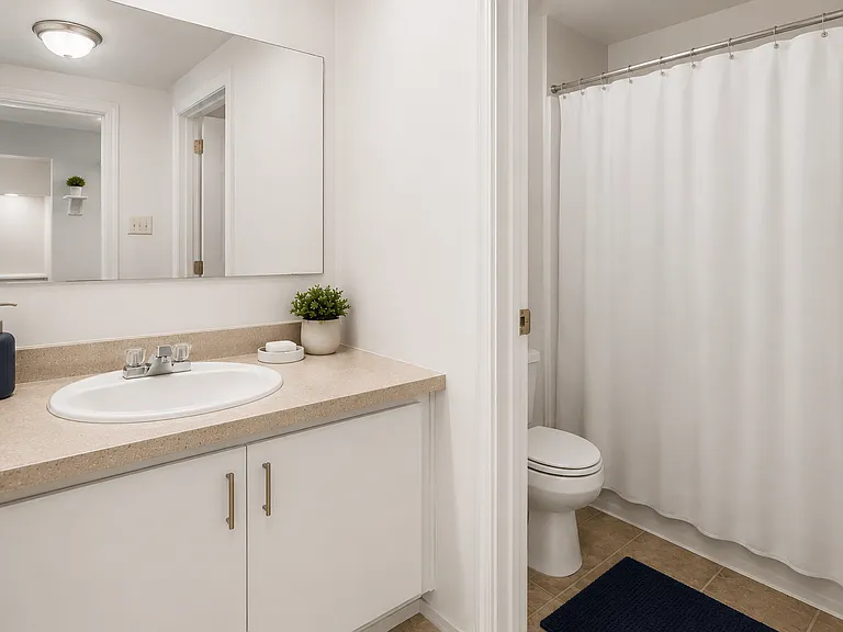Lake Camelot Apartments — Photo 16
