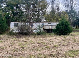 147 Schooler Ln, Cumberland Gap, TN 37724