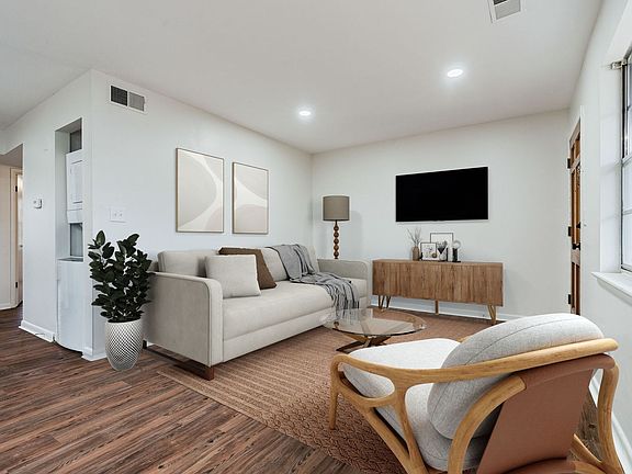 2nd image of 174 Vann Cir #F