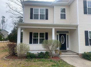 108 Sterling Dr, Sneads Ferry, NC 28460