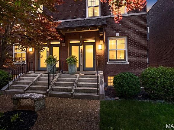 2nd image of 4214 Arsenal St
