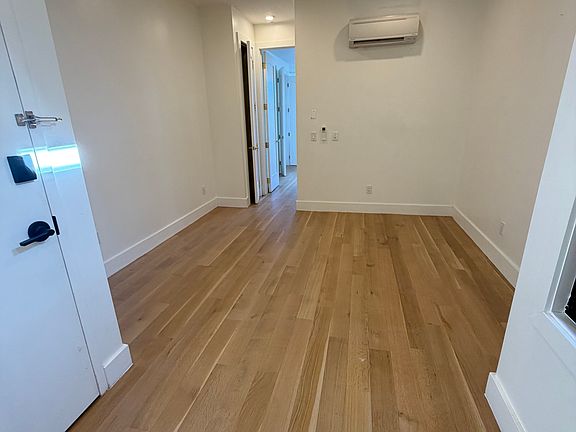 4th image of 50 Grace St APT 4