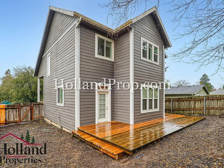 3228 SE Filbert St — Photo 28