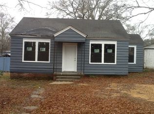 1002 W Peters St, Summit, MS 39666