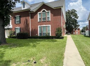 4 Fernwood Dr, Texarkana, TX 75503
