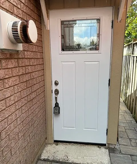 81 Sweet Water Cres — Photo 5