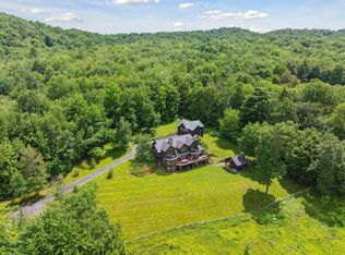 864 N Hill Rd, Stowe, VT 05672