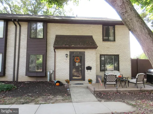 2608 Red Oak Cir #A, Springfield, PA 19064