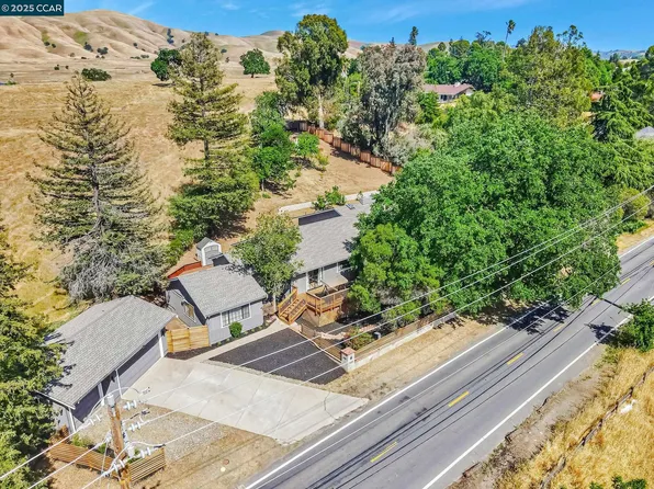 4701 Myrtle Dr, Concord, CA 94521