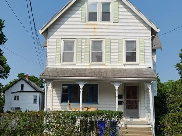 42 Mount Vernon St, Malden, MA 02148