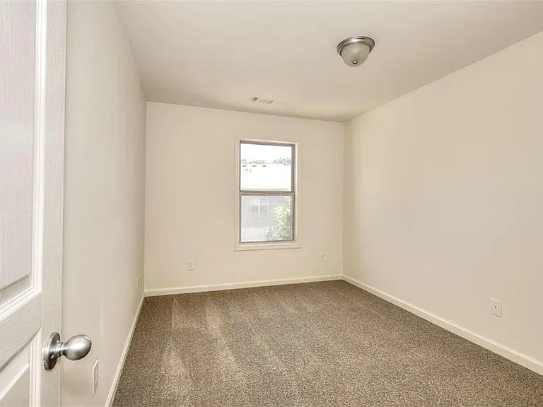 2658 Avanti Way — Photo 14