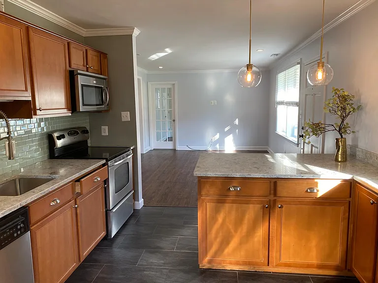5536 Halwis St — Photo 11