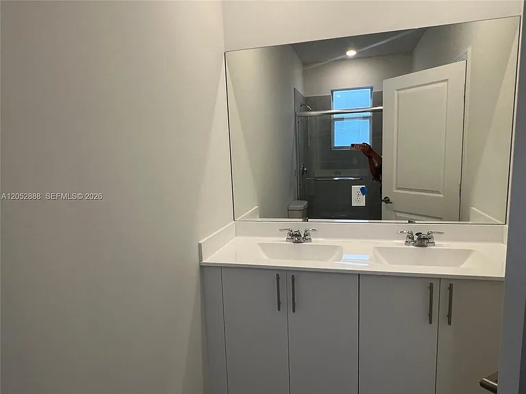 106 SE 11th Ct #106 — Photo 16