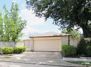 11842 S Youngwood Ln, Houston, TX 77043