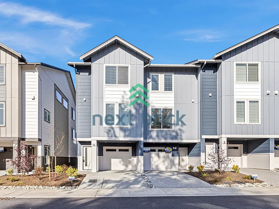 9914 18th Ave W #G