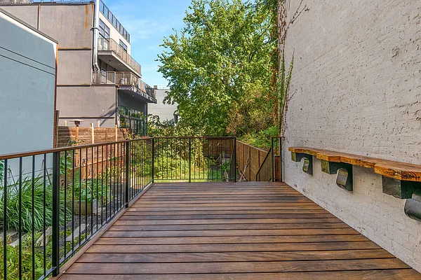 Sold by Engel and Völkers Brownstone Brooklyn | media 6