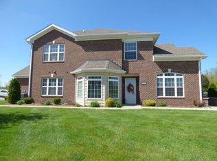 10205 Lark Meadow Dr, Louisville, KY 40291