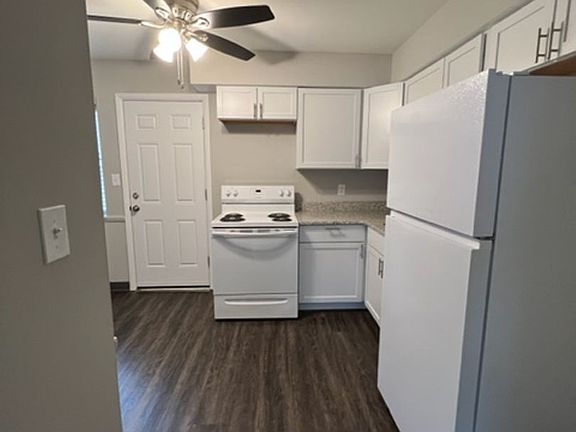 4th image of 1171 Sanborn Pl #1179-B
