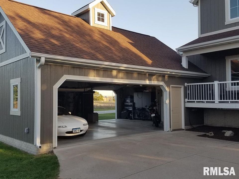 1147 E Iowa St, Eldridge, IA 52748 Zillow