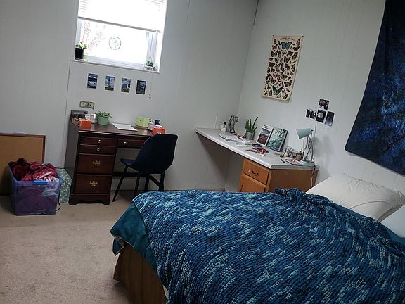 3rd image of 107 Lucas Dr