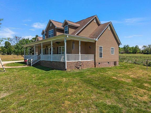 4th image of 510 Cole Rd