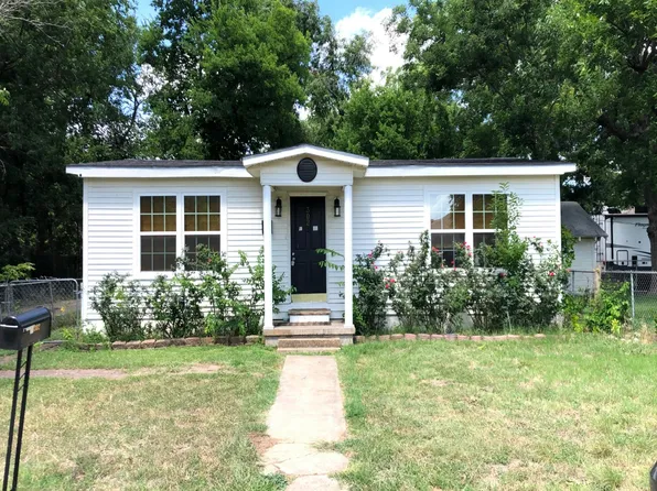 302 N Thompson St, Hillsboro, TX 76645