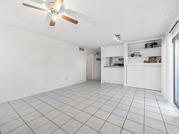 5th image of 10555 Turtlewood Court #3008