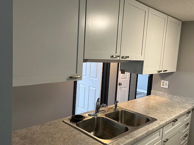 728 1st Ave SW #401 — Photo 8