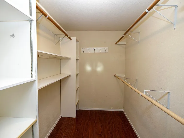 2112 Goldstone Way — Photo 16