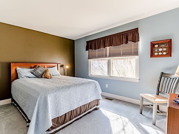 4th image of 106 Parkview Cir