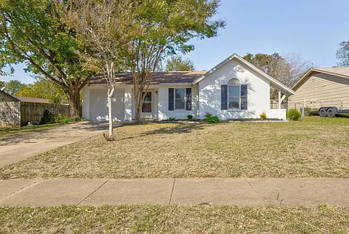 1428 Laurel Ln Photo 1