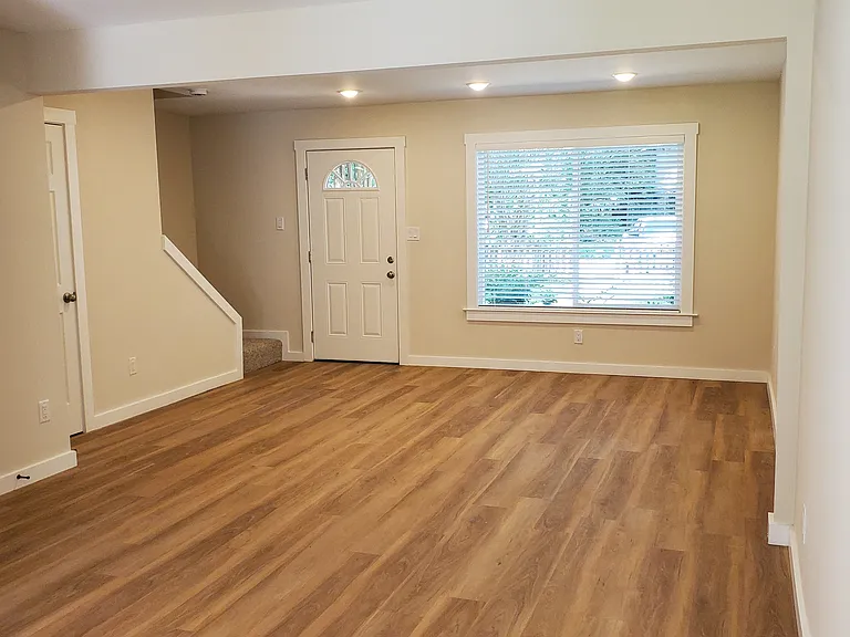 6310 Harvard Ct — Photo 11