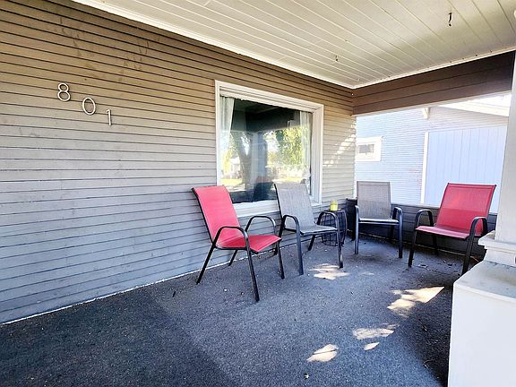 5th image of 801 E 3rd Street