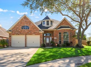 3817 Pine Lake Dr, Pearland, TX 77581