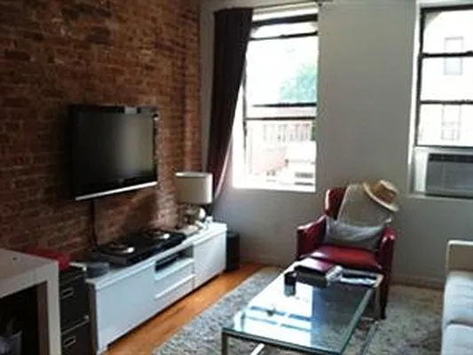 Rented by Douglas Elliman | media 13