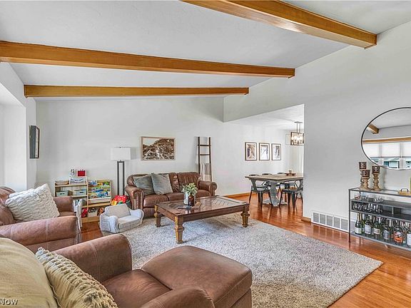 2nd image of 9605 Boundary Ln