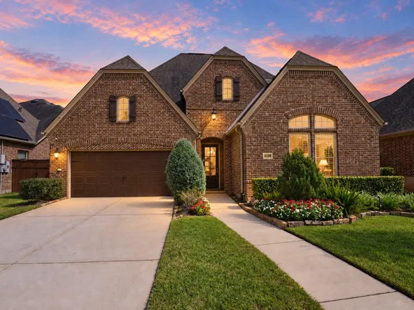 2330 Twin Rose Dr, Missouri City, TX 77459