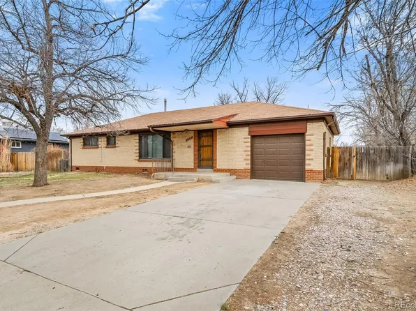 2228 Newark Street, Aurora, CO 80010