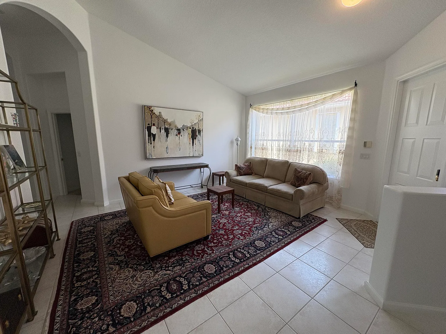 2 bed, 2.0 bath, 1883 sqft, $3,750 — Photo 3