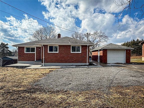 2nd image of 265 N Duffy Rd