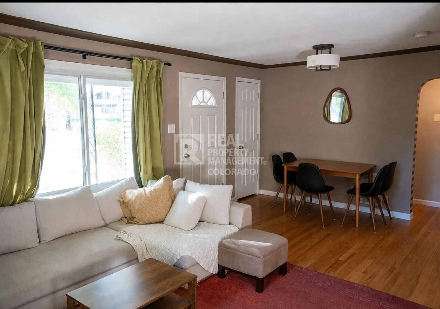 Charming Updated Ranch in the Heart of Edgewater | 3 Bed, 1 Bath | $3,100/mont — Photo 4