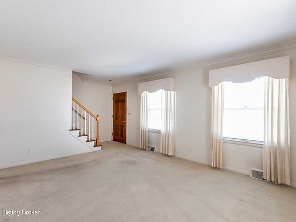 2nd image of 3508 Wexford Dr