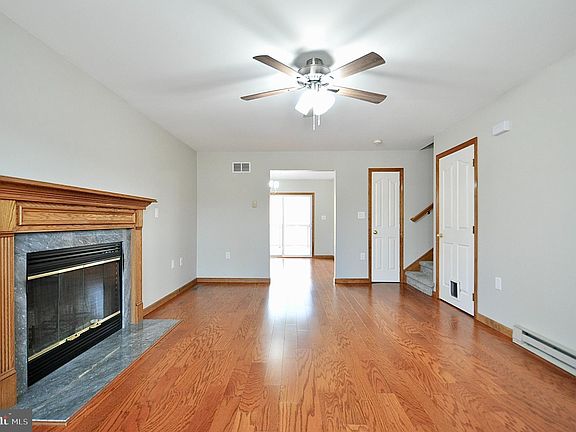 3rd image of 194 Ghaner Dr