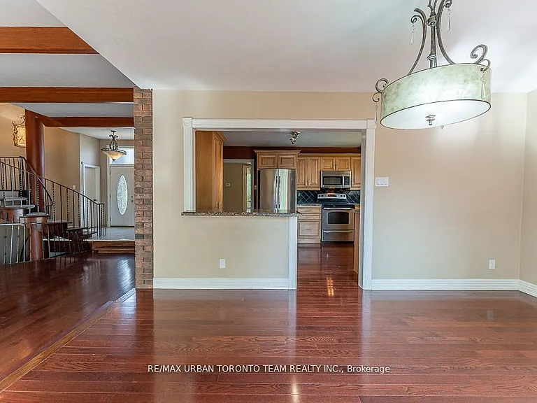 35 Brumwell St — Photo 11