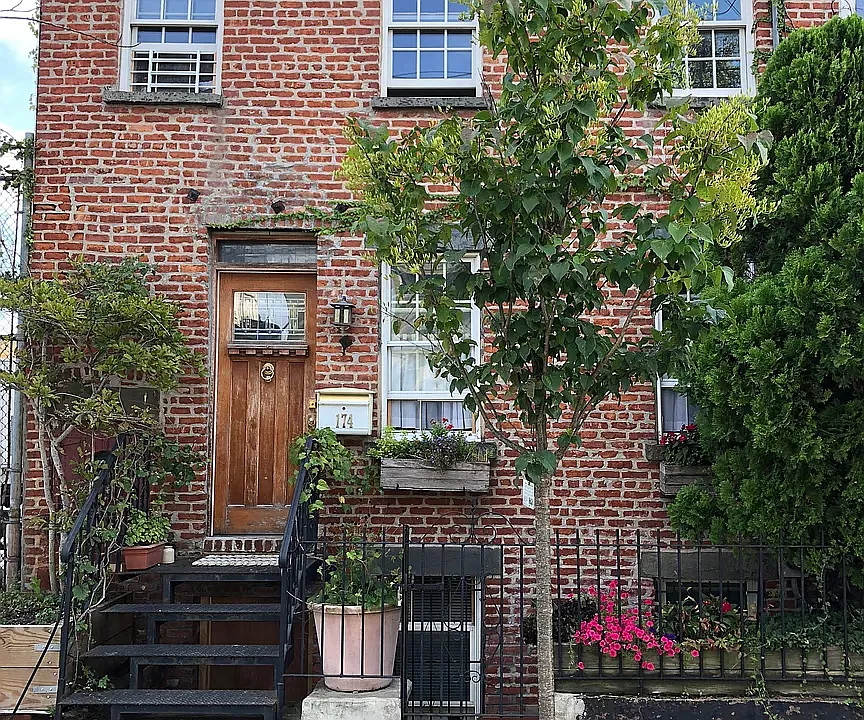 174 Beard St #1