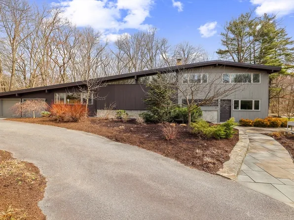 7 Rolfe Rd, Lexington, MA 02420