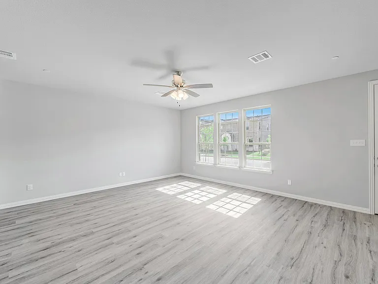 3112 Solana Cir — Photo 3